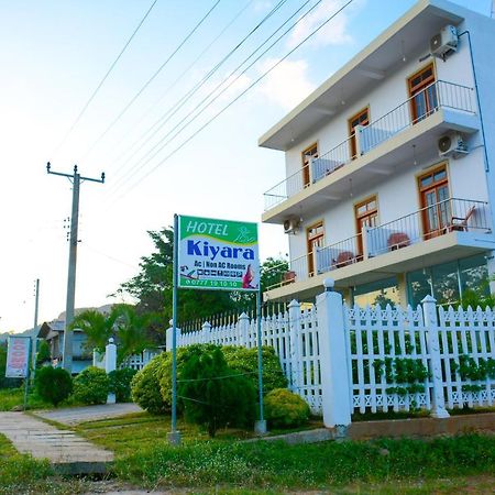 Hotel Kiyara Dambulla Exterior foto